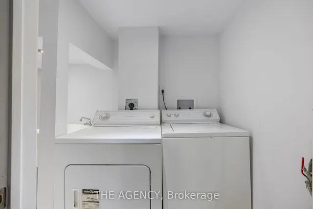 Additional image 28 of 43 Castlethorpe Dr