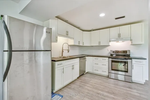 Additional image 15 of 932 OLD DUNDAS Rd