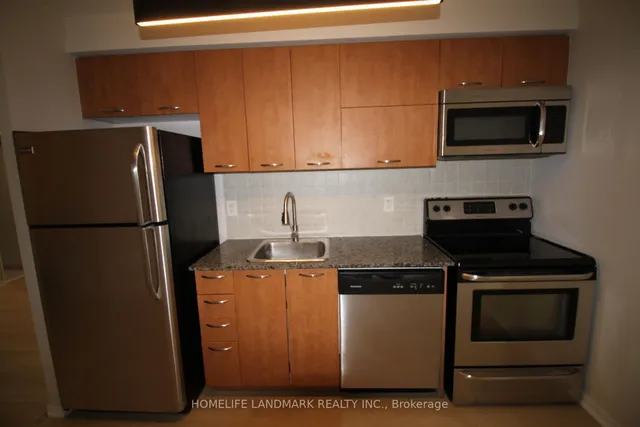 Additional image 18 of 38 Joe Shuster Way Unit 613