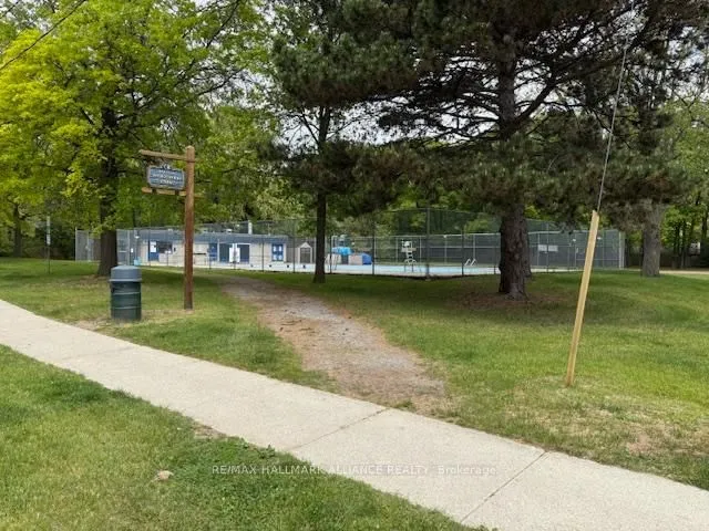 Additional image 37 of 455 Canterbury Cres