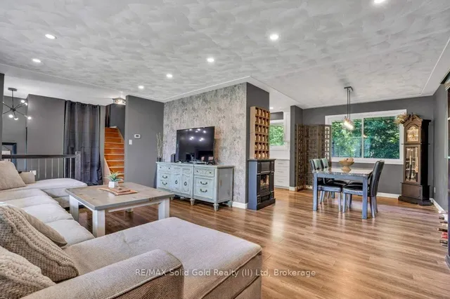 Additional image 12 of 60 Springbank Cres