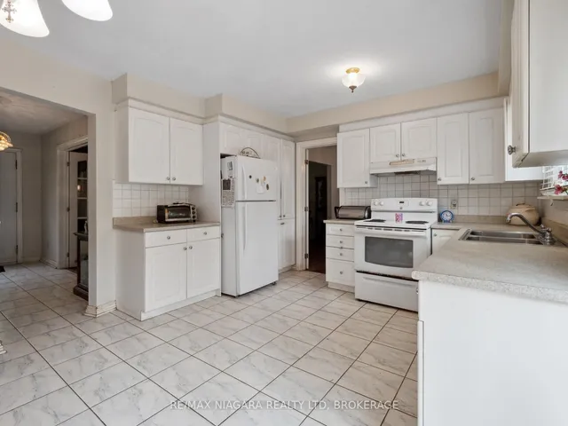 Additional image 13 of 10 Beverly Glen Dr