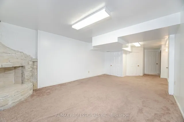 Additional image 41 of 29 Moeller Crt