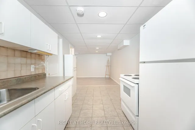 Additional image 34 of 41 Acores Ave