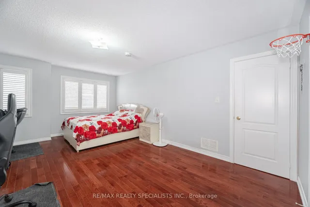 Additional image 19 of 8 Goreridge Cres