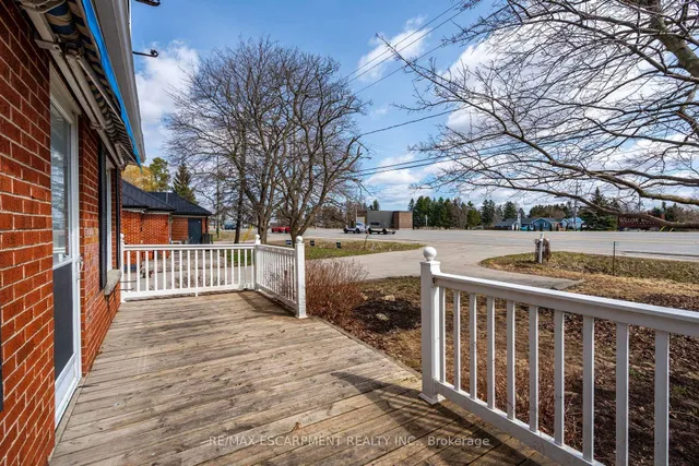 Additional image 4 of 2806 Upper James St