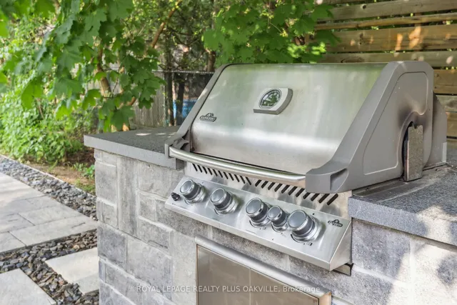 Additional image 46 of 621 North Shore Blvd