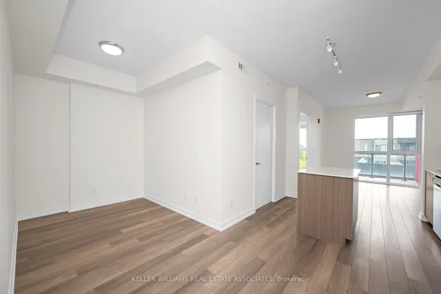 Additional image 11 of 5240 Dundas St Unit B412