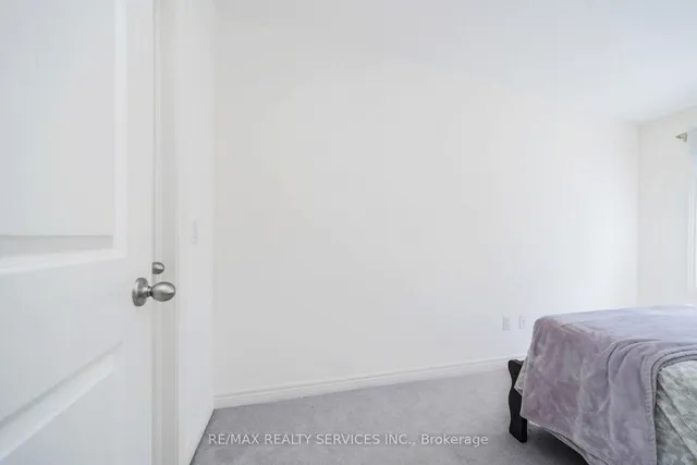 Additional image 38 of 26 Fresnel Rd