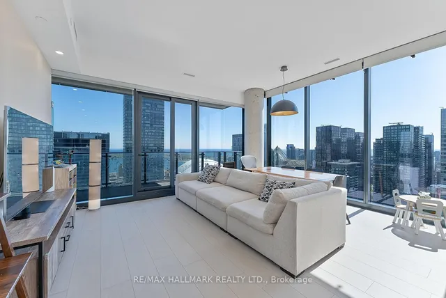 Additional image 17 of 224 King St Unit 4004