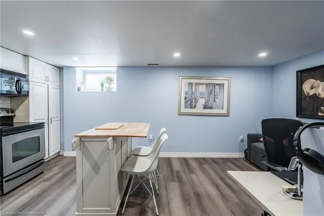 Additional image 18 of 112 Greeningdon Dr