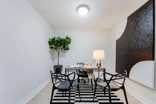 Additional image 8 of 2 Clairtrell Rd Unit 208