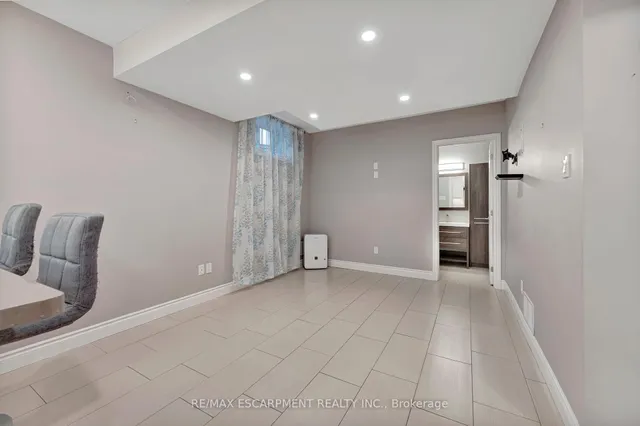 Additional image 36 of 130 Napoli Dr