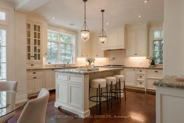 Additional image 10 of 254 Albion Ave