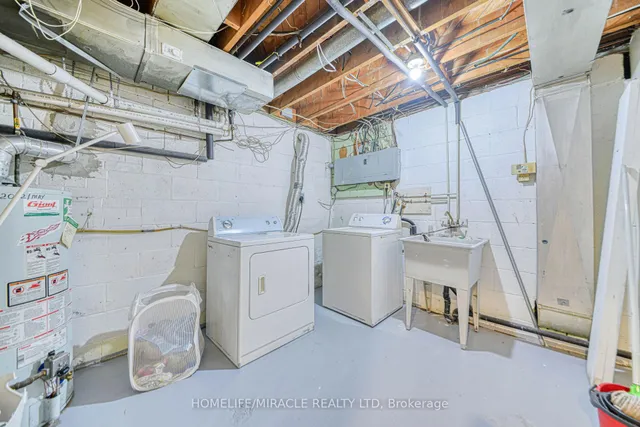 Additional image 26 of 74 Mountland Dr