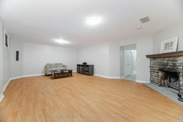 Additional image 37 of 2676 Castle Hill Cres