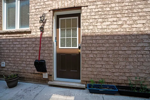 Additional image 33 of 32 Matthew Harrison St