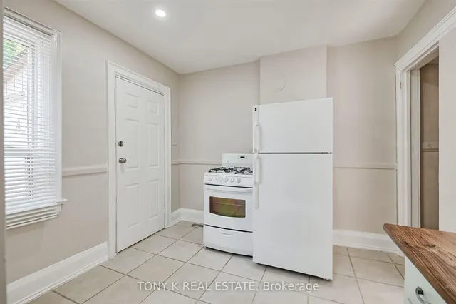 Additional image 5 of 1058 Woodbine Ave