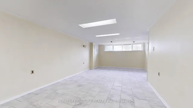 Additional image 19 of 96 Invergordon Ave