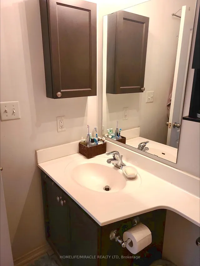 Additional image 22 of 2508 POST Rd Unit 18