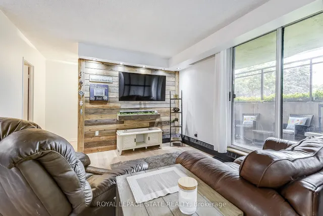 Additional image 13 of 975 Warwick Crt Unit B1