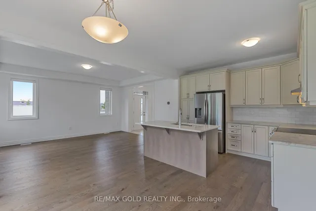 Additional image 9 of 165 Forestwalk St