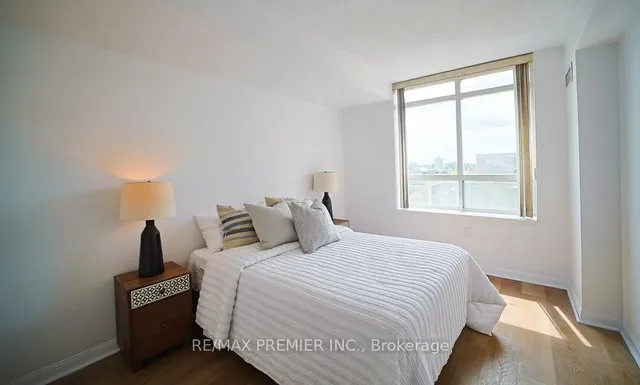 Additional image 17 of 650 Lawrence Ave Unit 639