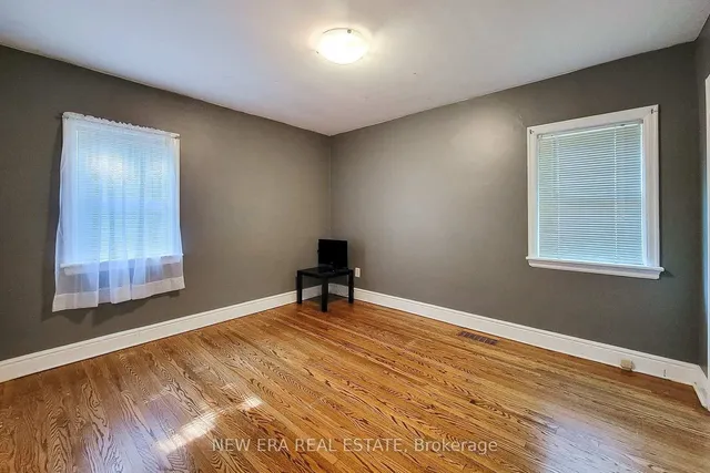 Additional image 23 of 131 Erindale Ave