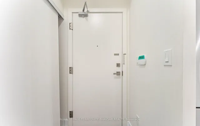 Additional image 11 of 180 Fairview Mall Dr Unit 713