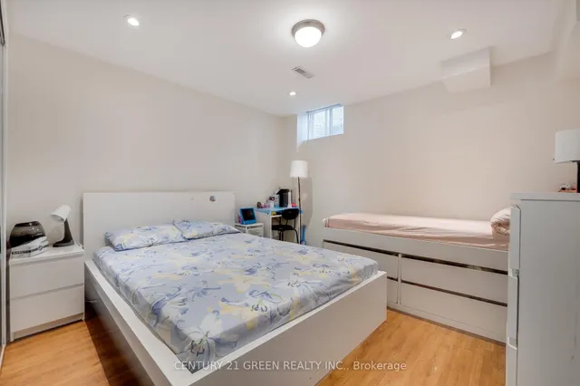 Additional image 44 of 1079 Clark Blvd