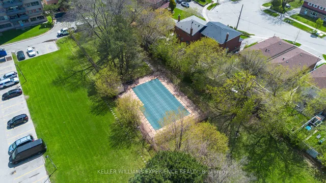 Additional image 17 of 180 Markham Rd Unit 117