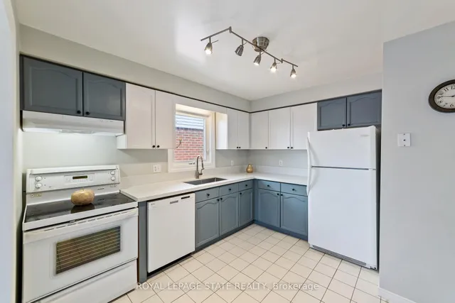 Additional image 9 of 741 Acadia Dr