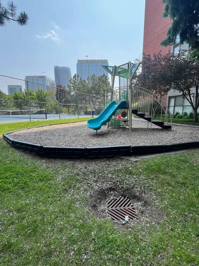 Additional image 13 of 4205 Shipp Dr Unit 2008