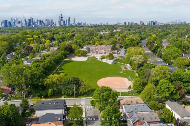 Additional image 32 of 40 Southvale Dr