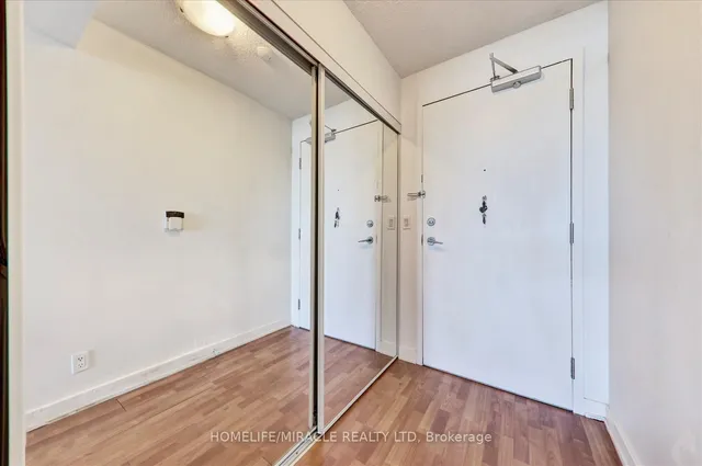 Additional image 10 of 38 Lee Centre Dr Unit 712