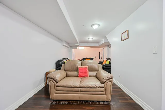 Additional image 41 of 22 Nutwood Way