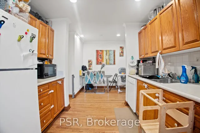 Additional image 16 of 98 Roselawn Ave