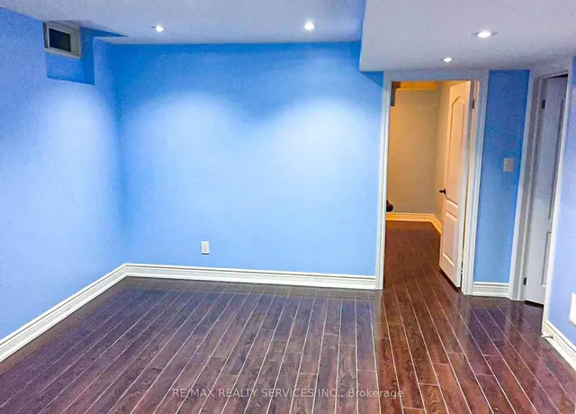 Additional image 41 of 84 Gower Cres