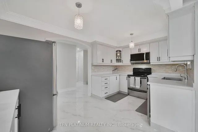 Additional image 8 of 17 Frost St