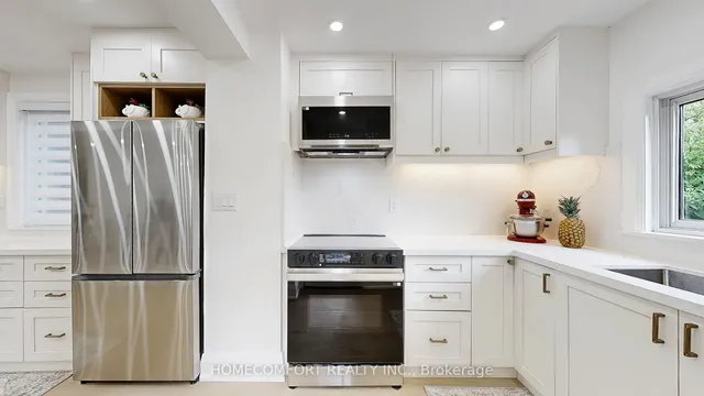 Additional image 17 of 253 Fulton Ave