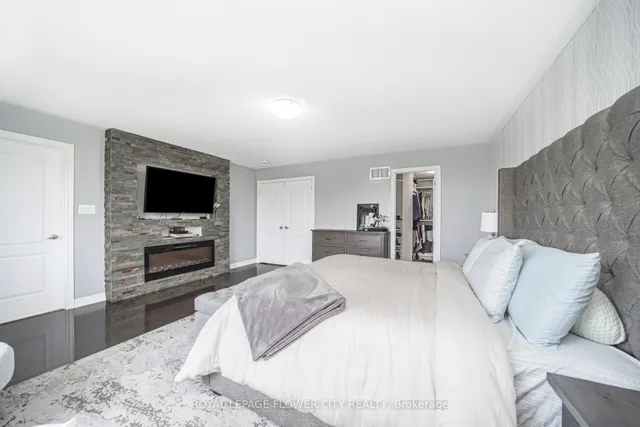 Additional image 20 of 21 Relton Circ