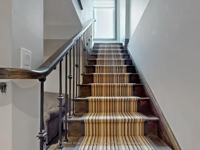 Additional image 37 of 72 Burrows Ave