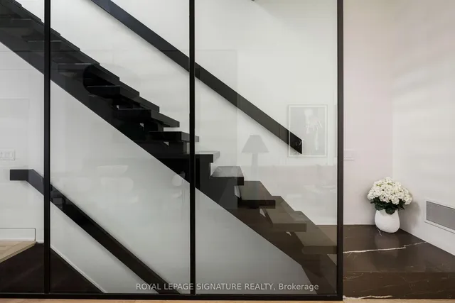 Additional image 5 of 17 Lakeview Ave