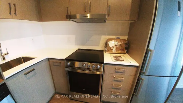 Additional image 4 of 219 Dundas Ave Unit 1806