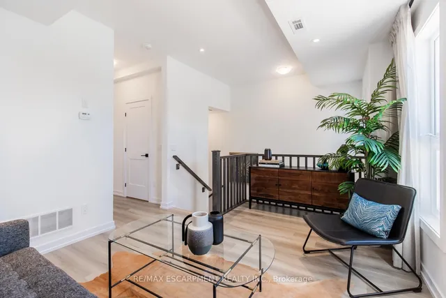 Additional image 7 of 205 Burke St