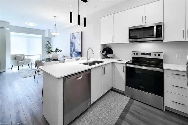 Additional image 16 of 120 Springvalley Cres Unit 107