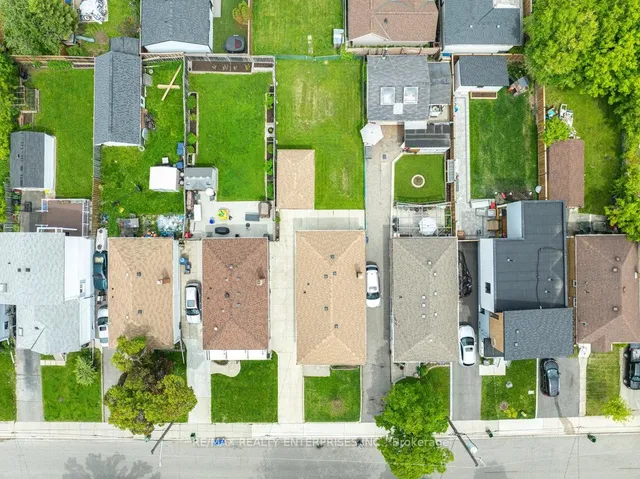 Additional image 30 of 68 Algoma St