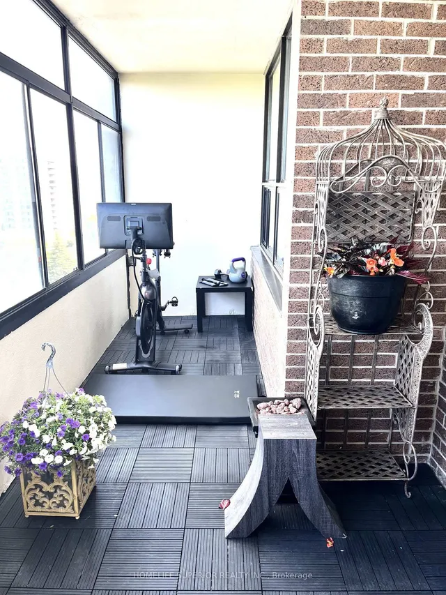 Additional image 30 of 25 Kensington Rd Unit 1011