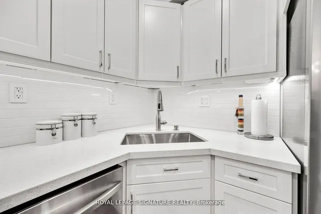 Additional image 21 of 385 The East Mall Unit 49