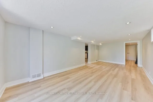 Additional image 36 of 50 Cornell Ave